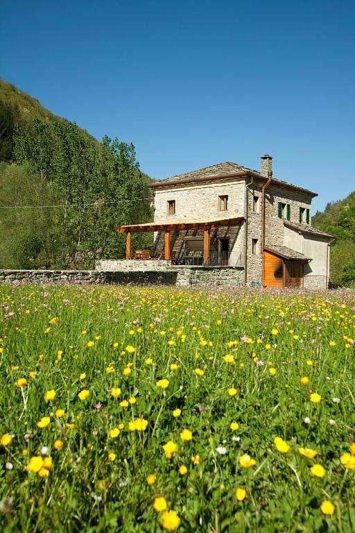 Mulino Marghen - Restored Watermill - Accomodation And Retreat Center Zeri ภายนอก รูปภาพ