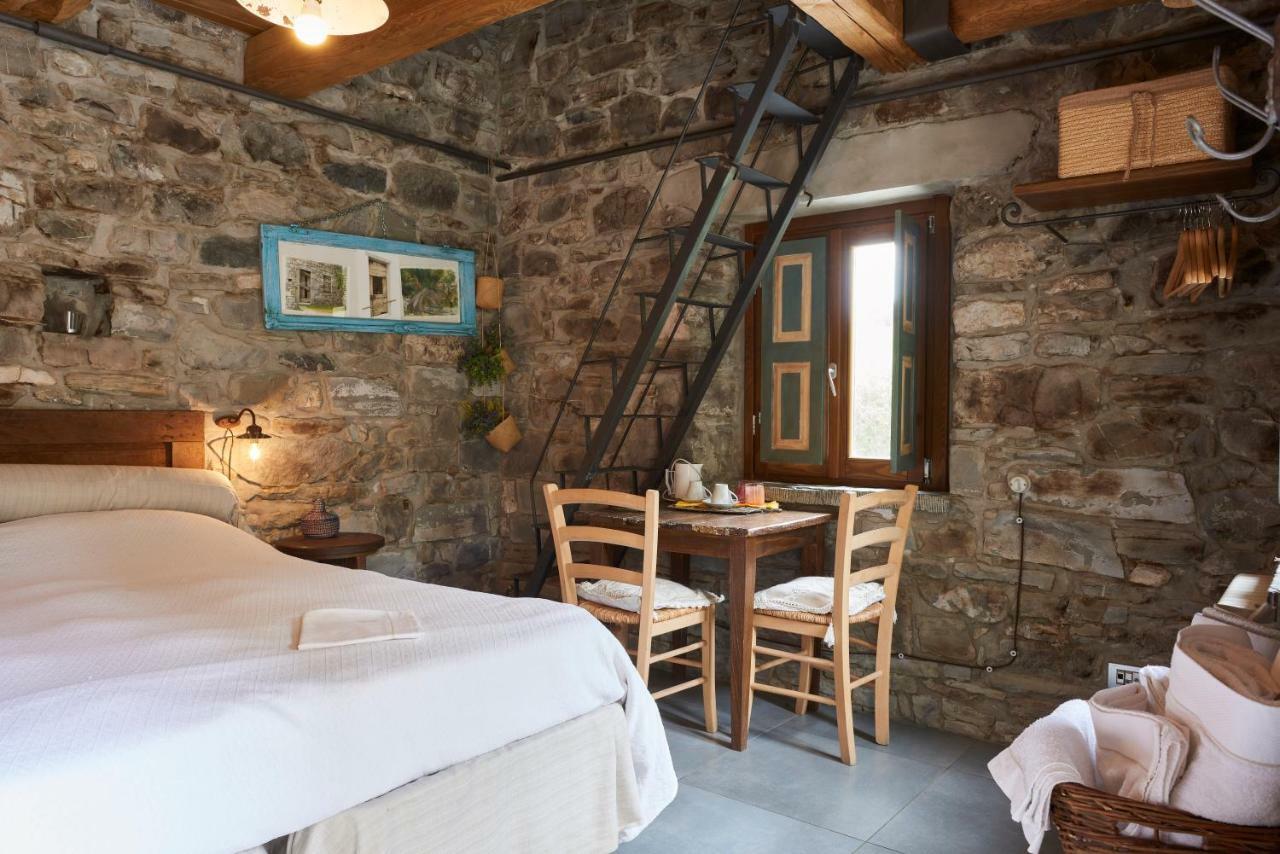 Mulino Marghen - Restored Watermill - Accomodation And Retreat Center Zeri ภายนอก รูปภาพ